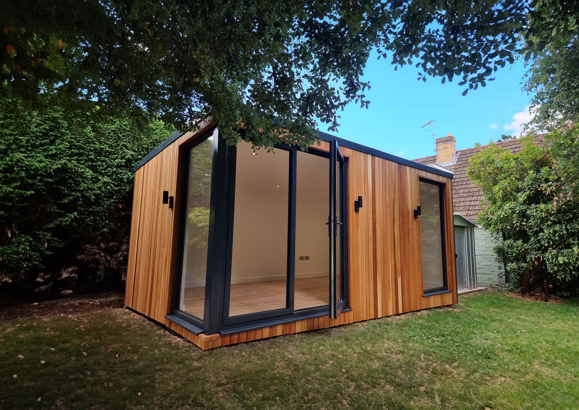 Garden pod with glass corner and cedar