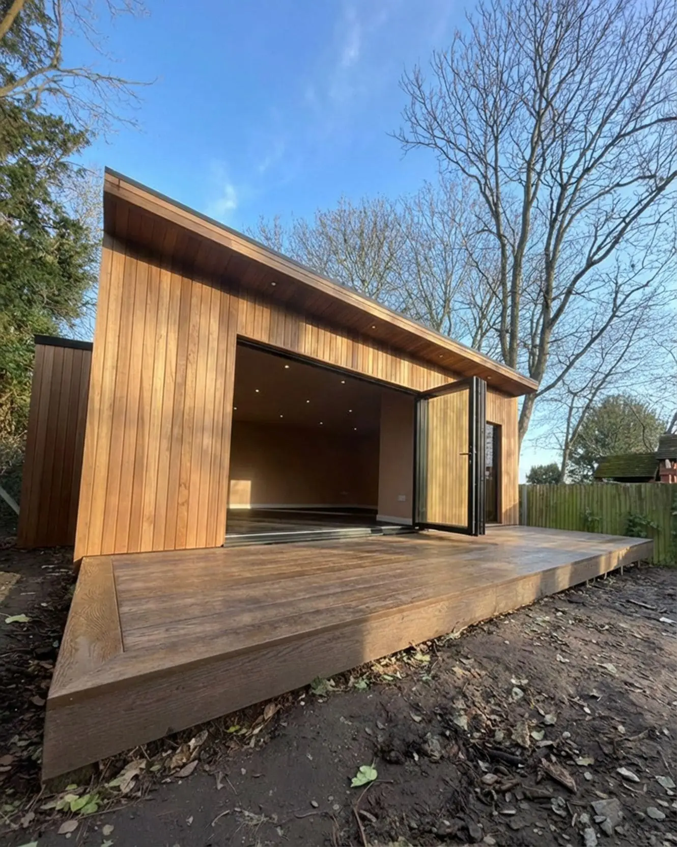Garden room with FSC certified thermo ayous cladding and composite decking
