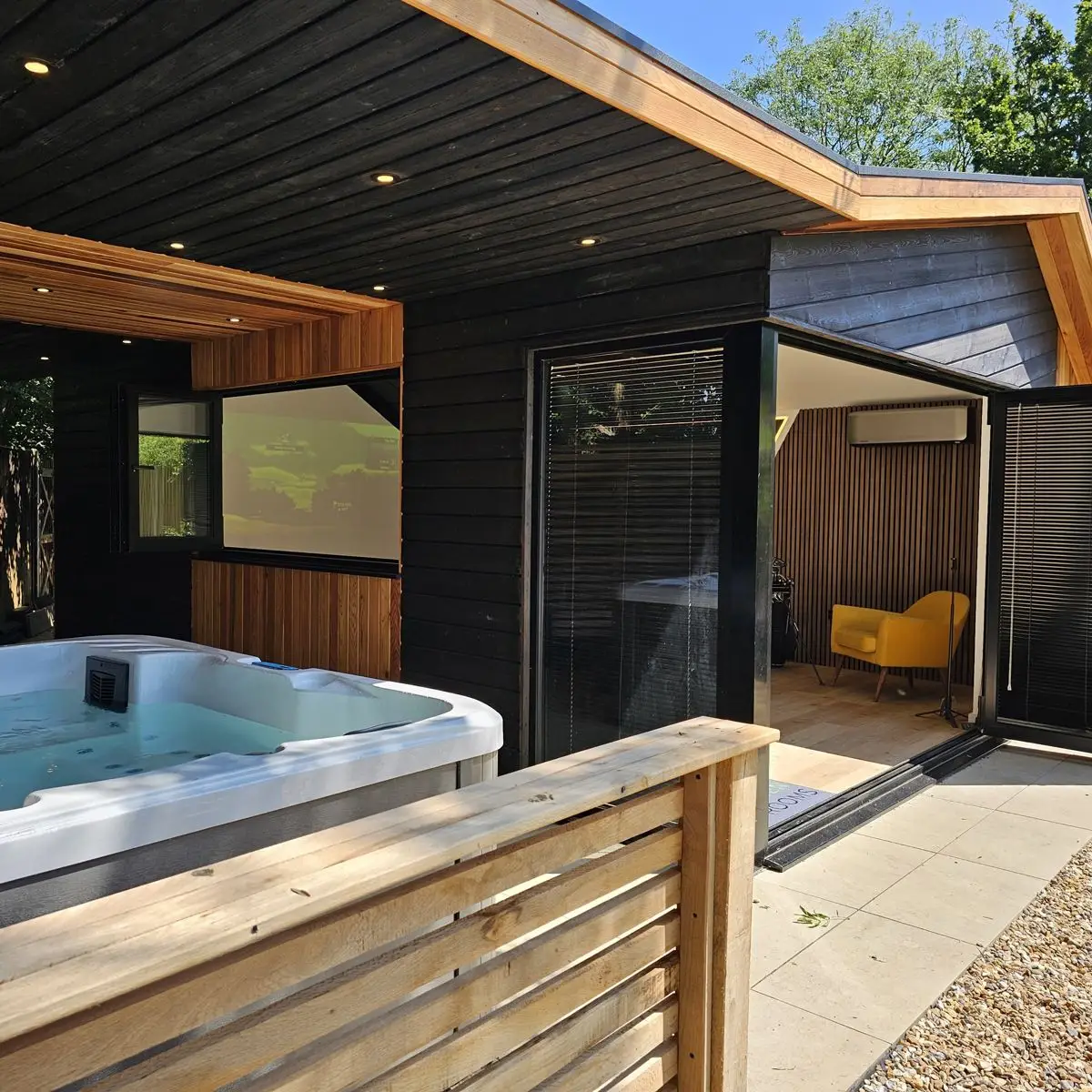 Bespoke garden room close up