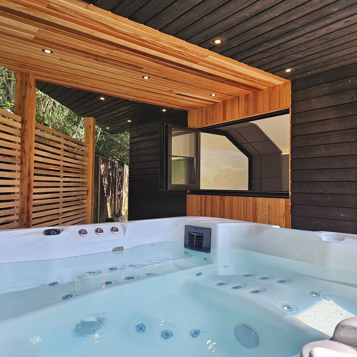 Bespoke Shelter with Hot Tub