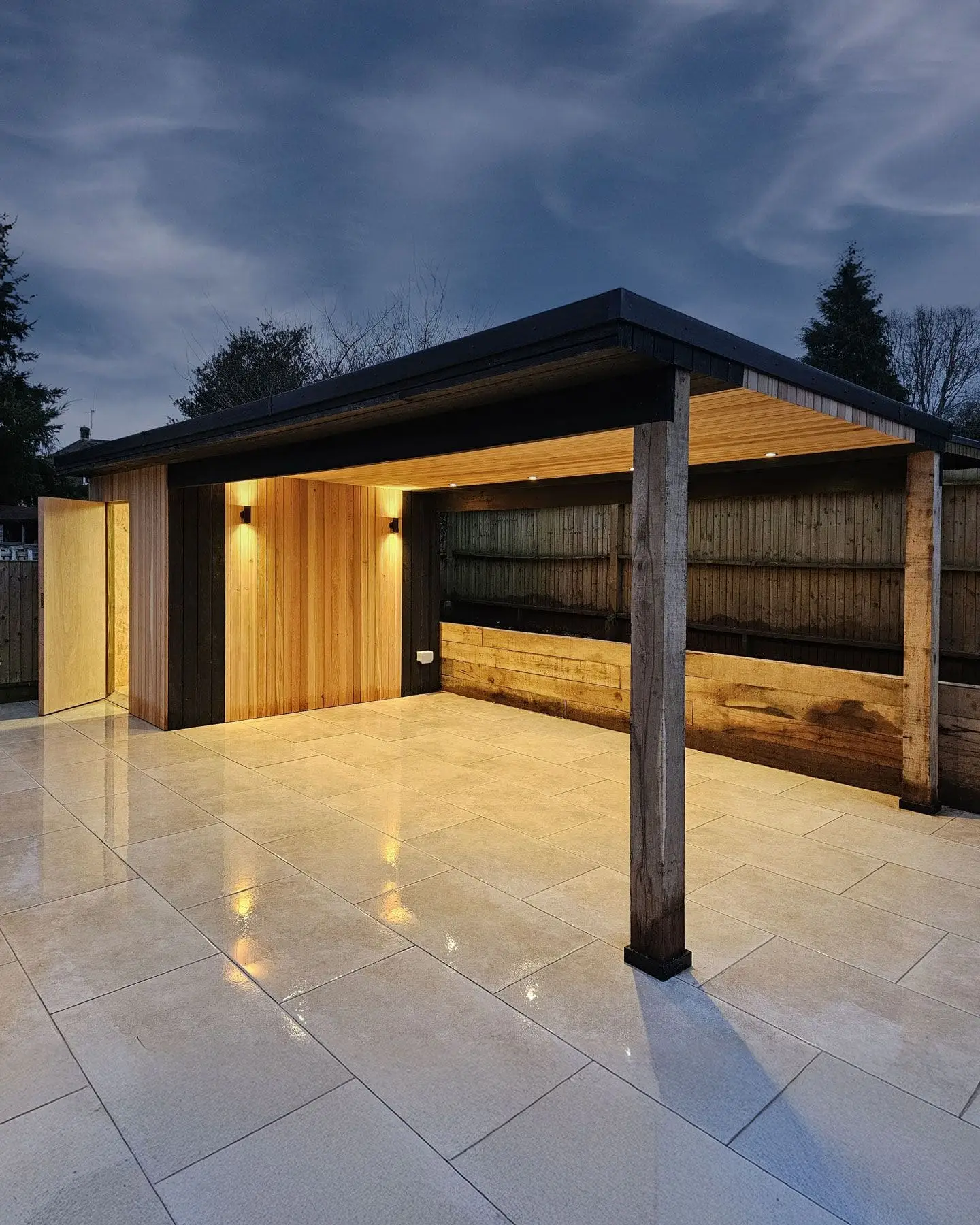 Bespoke garden room shelter
