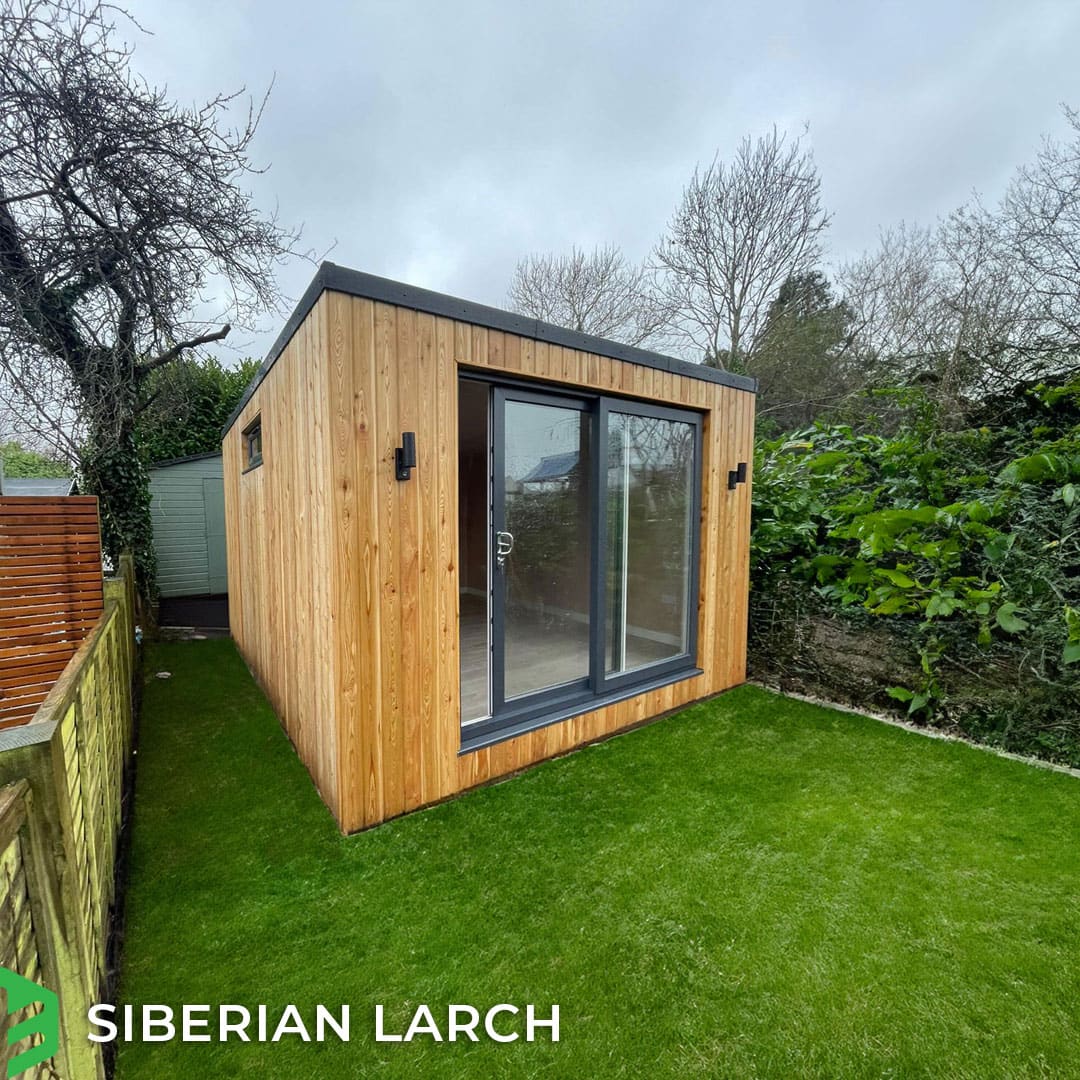 Classic garden pod with larch cladding